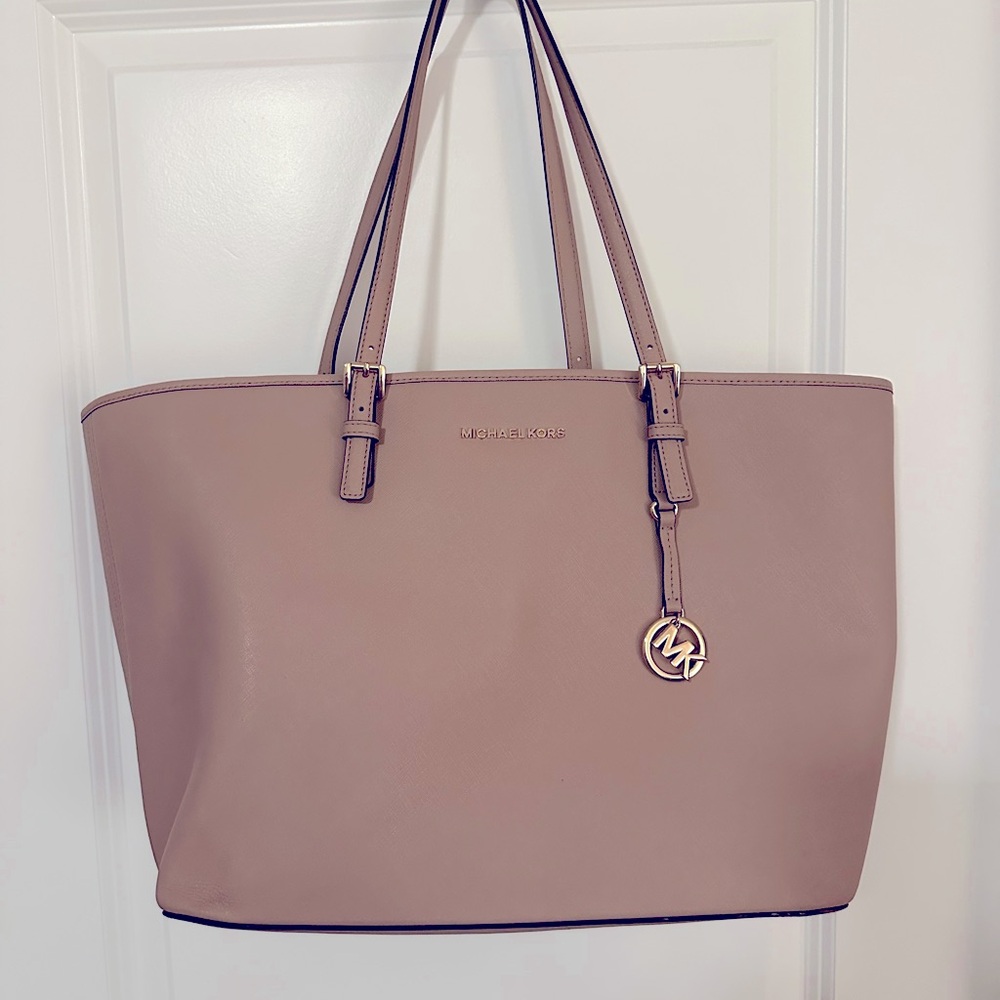 Michael Kors Leather Large Jet Set Travel Tote